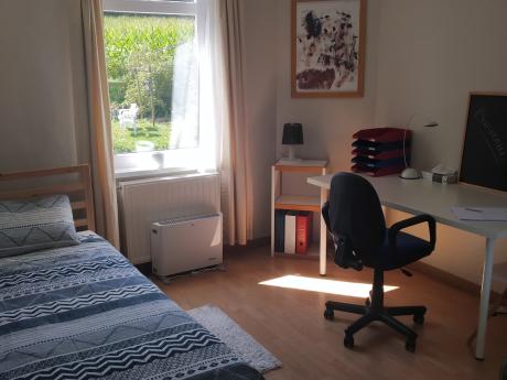 Room in owner's house 11 m² in Louvain-La-Neuve Mont-Saint-Guibert